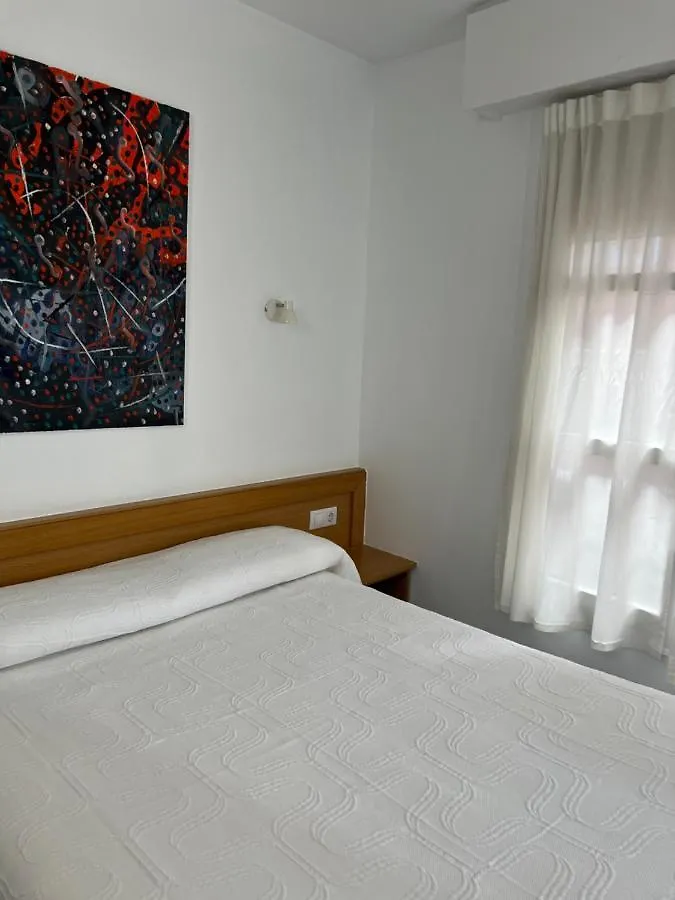 Pension Zeus Barakaldo Guest house
